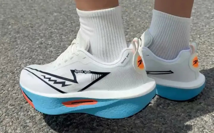 Runner standing on asphalt in the Bolt in White/Blue